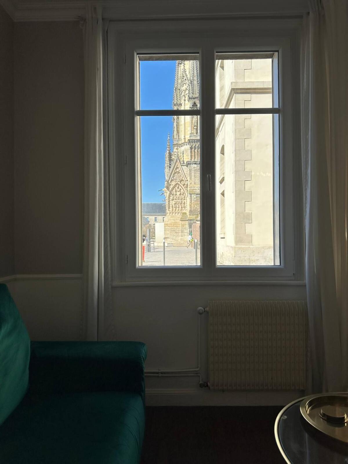 Le Petillant - Cathedrale Reims Dış mekan fotoğraf