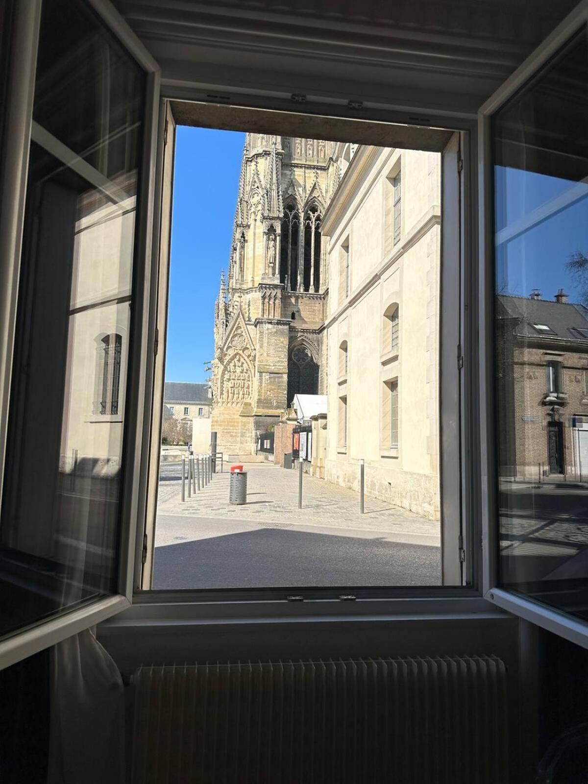 Le Petillant - Cathedrale Reims Dış mekan fotoğraf